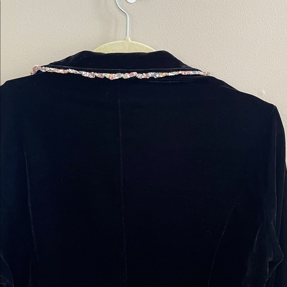 \id Collection black velvet blazer size medium - Picture 14 of 16